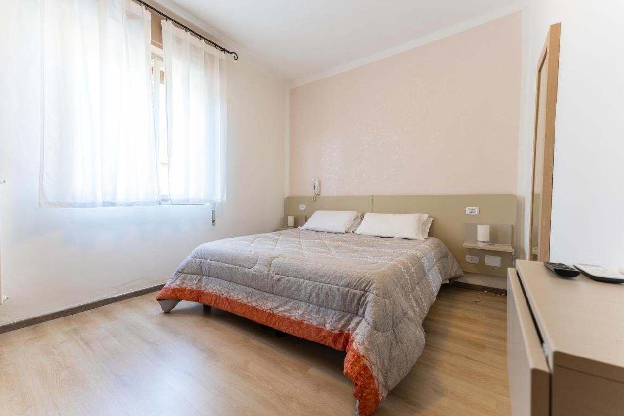 Hotel Benaco Mavras Peschiera del Garda Eksteriør billede
