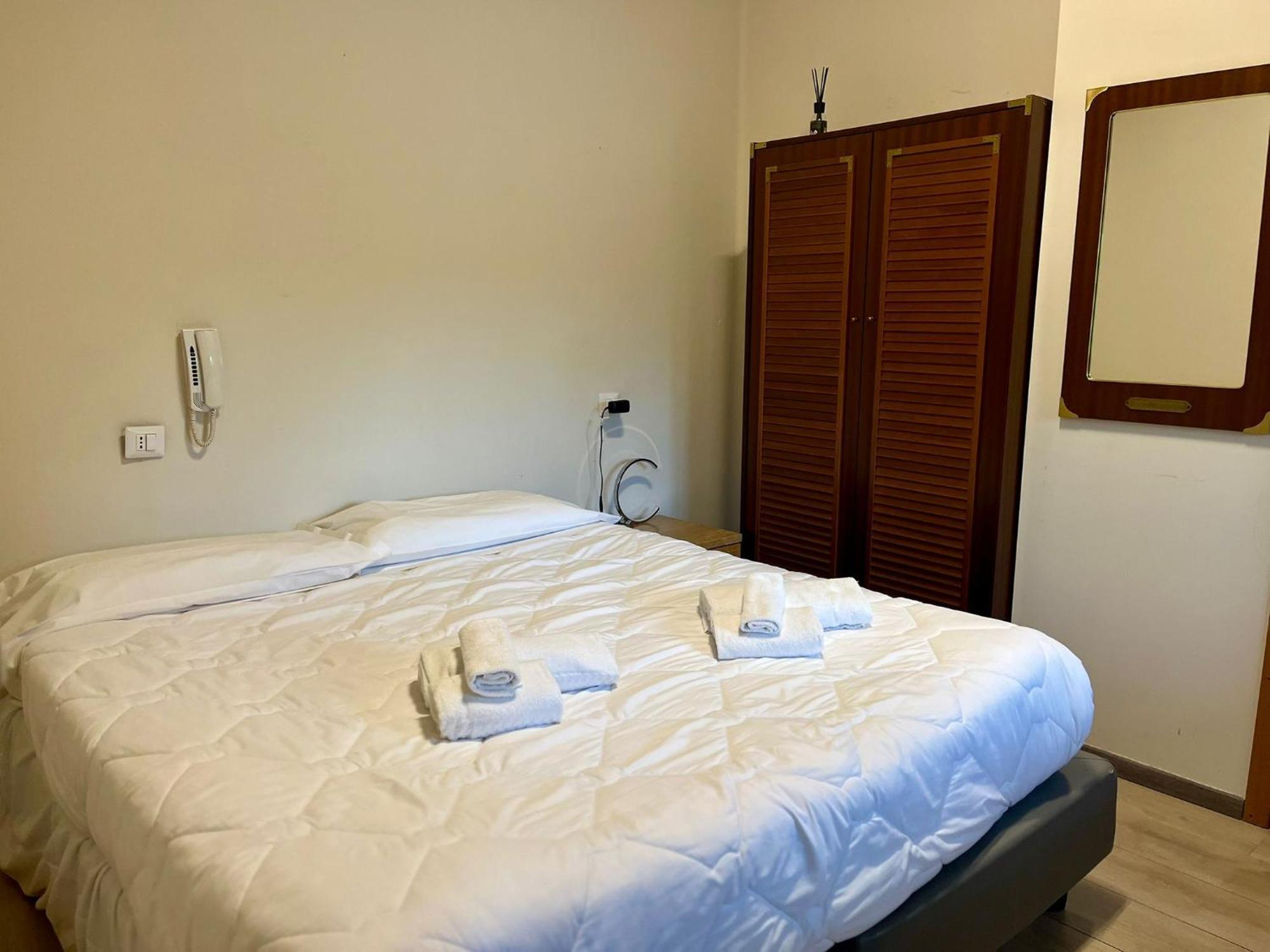 Hotel Benaco Mavras Peschiera del Garda Eksteriør billede